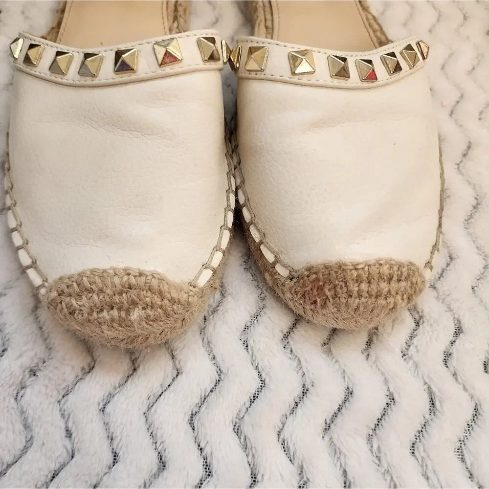 MARC FISHER ESPADRILLE CLOSED TOE STUDDED SHOES SIZE 7